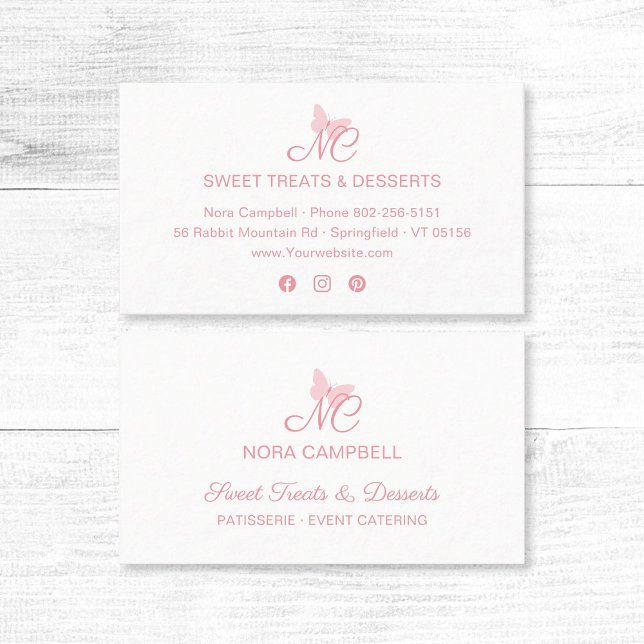 Tarjeta De Visita Moderna y elegante monograma mariposa rosada (Modern, elegant peach pink typography, butterfly monogram business card with social media icons.)