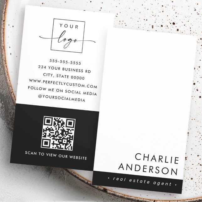 Tarjeta De Visita Moderno código QR mínimo vertical blanco negro (Modern minimal QR code black white vertical Business Card)