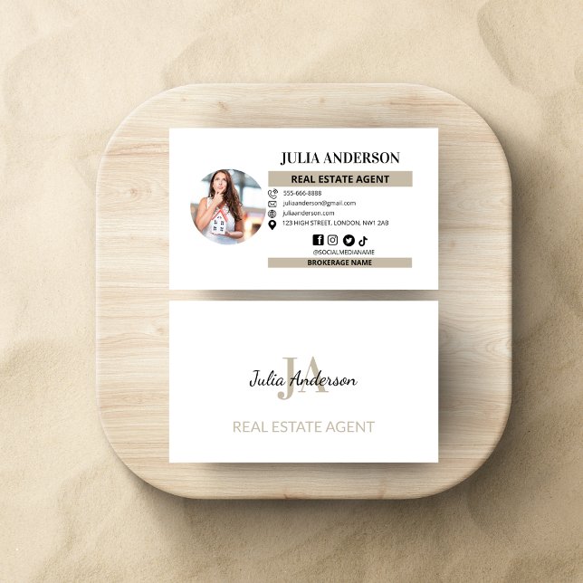 Tarjeta De Visita Moderno editor de negocios de marketing inmobiliar (Subido por el creador)