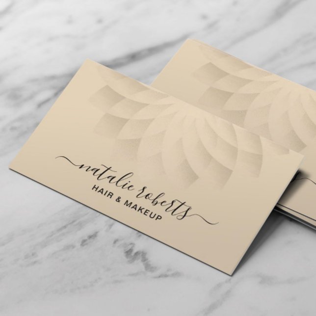 Tarjeta De Visita Moderno Salón de maquillaje de la espiral de oro H (Subido por el creador)