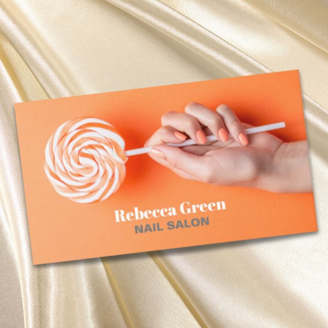 Tarjeta De Visita Moderno Y Elegante Artista De Uñas Manicurista Sal (Modern Stylish Manicurist Nail Artist Nail Salon Business Card)