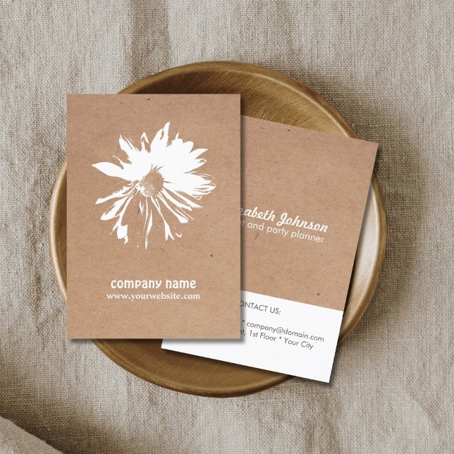 Tarjeta De Visita Moderno y elegante Kraft Paper Floral Event Planne (Subido por el creador)