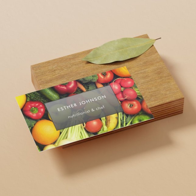 Tarjeta De Visita Moderno y elegante Vegetales Nutrición Coach Life (Subido por el creador)