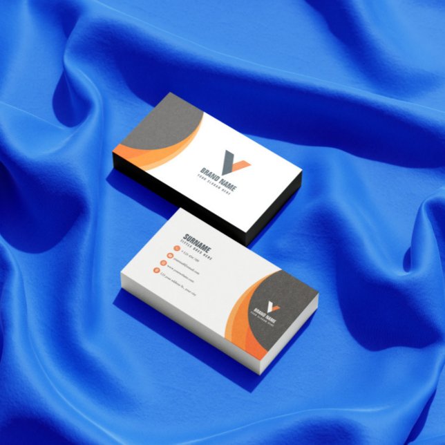 Tarjeta De Visita Moderno y simple (Subido por el creador)