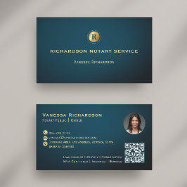 Tarjeta De Visita Monograma azul oscuro y dorado notario elegante QR
