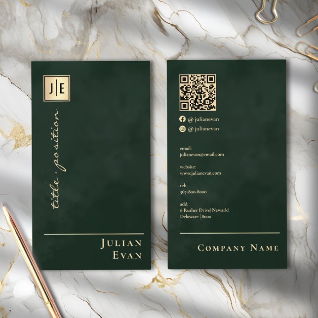 Tarjeta De Visita Monograma de código QR Esmeralda Verde y Oro (Emerald Green & Gold Scannable QR Code Monogram Business Card )
