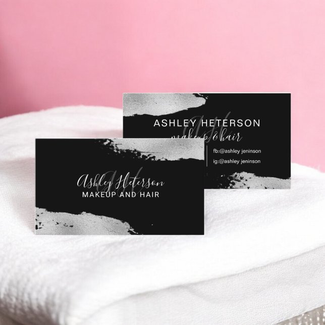 Tarjeta De Visita Monograma de maquillaje de brocha de Relieve metal (Modern silver foil brushstroke makeup monogram business card)