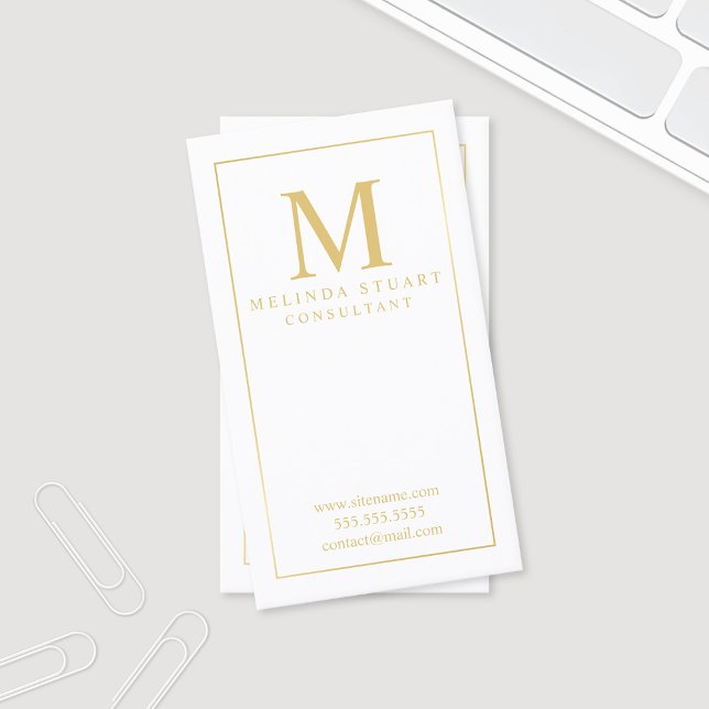 Tarjeta De Visita Monograma elegante blanco y dorado (Subido por el creador)
