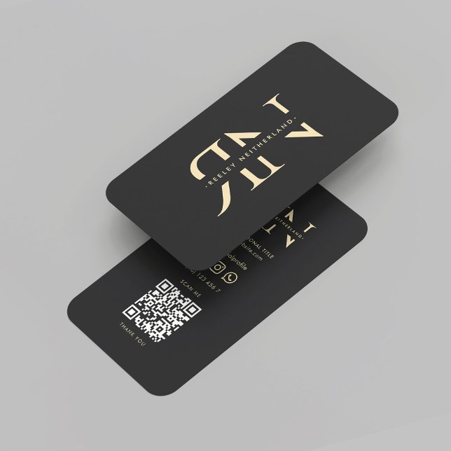 Tarjeta De Visita Monograma moderno Iniciales Profesionales Oro Negr (Modern Monogram Elegant Professional Reversed Initials Black Gold QR Code Business Card
)