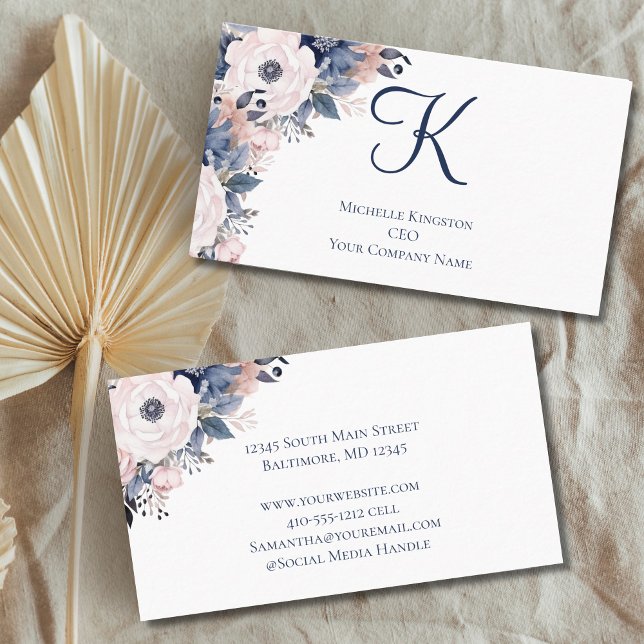 Tarjeta De Visita Monograma: mujeres con flores rosadas azules de la (Navy Blue Pink Floral Feminine Business Cards for her.)