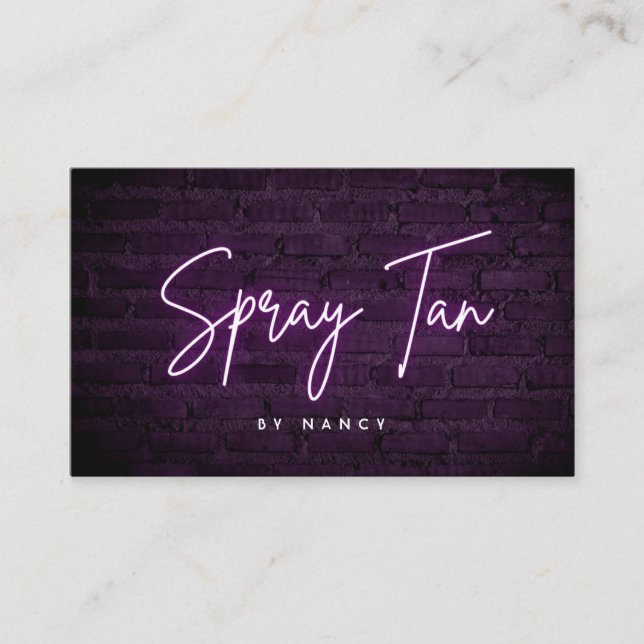 Tarjeta De Visita Morado Neon Spray Tan en Pared De Ladrillo (Anverso)
