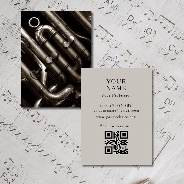Tarjeta De Visita Músicos de Tuba (Musicians fully customizable Business Card in black and white, composers, singers, woodwind, bands)