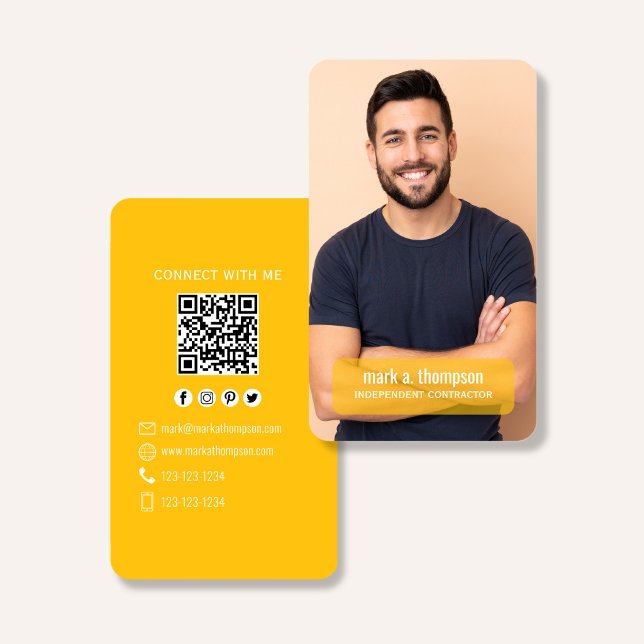 Tarjeta De Visita Mustard Yellow QR Code Photo Connect Modern (Bright mustard yellow QR code business card with photo and modern clean layout)