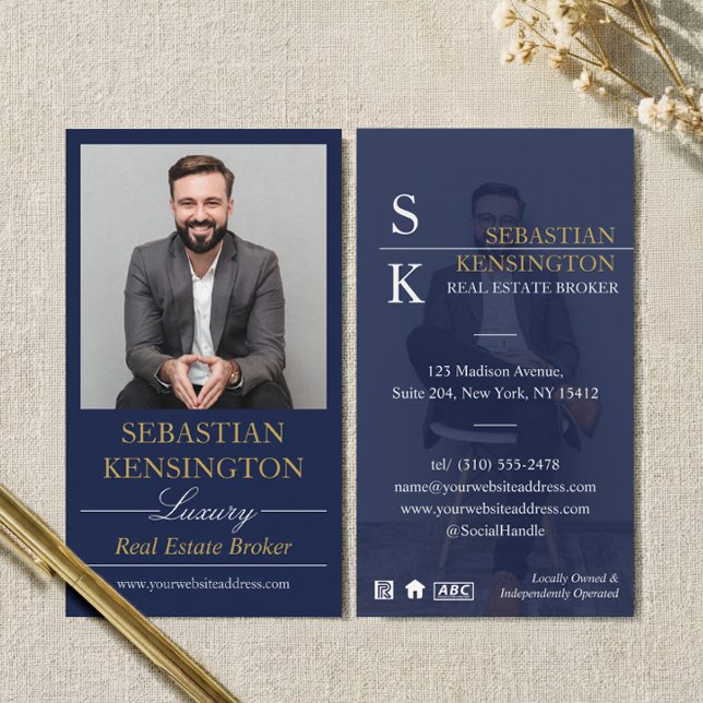 Tarjeta De Visita Navy Gold Luxury Real Estate Broker Professional (Navy Gold Luxury Real Estate Broker Professional Business Card)
