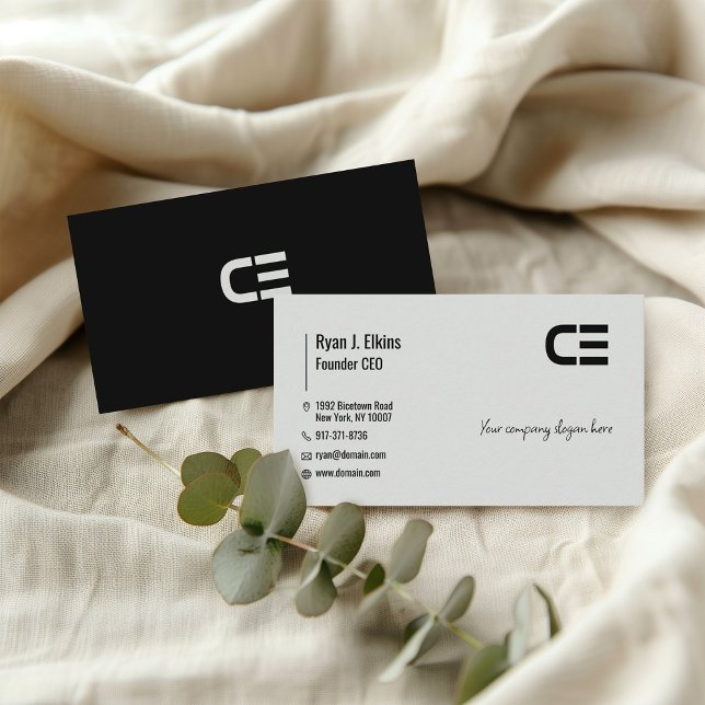Tarjeta De Visita Negrita Consultora, Fundadora y CEO Business Card (Subido por el creador)