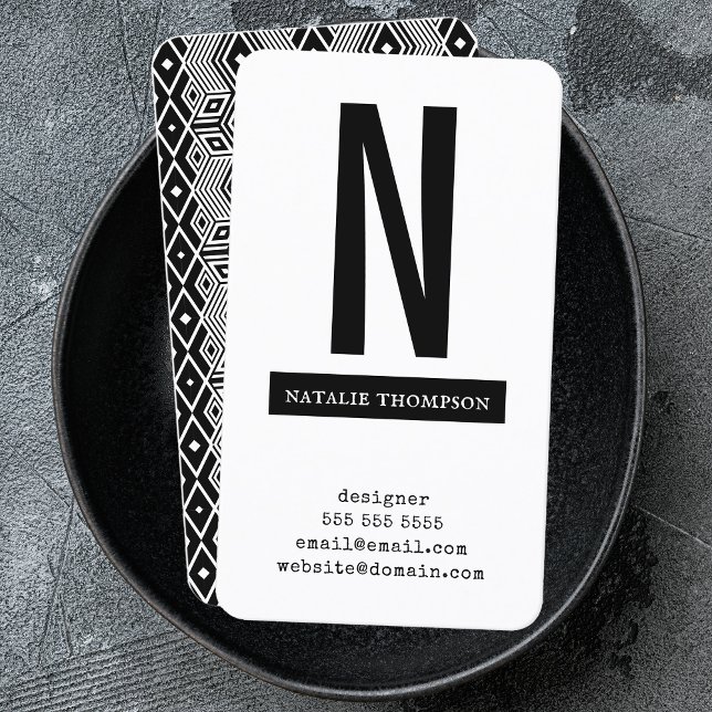 Tarjeta De Visita Negrita Simple Trendy Profesional Moderno Minimali (Subido por el creador)