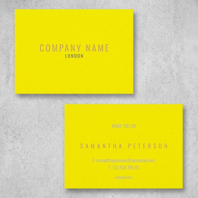 Tarjeta De Visita Neón brillante (Bright neon yellow business card.)
