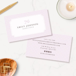 Tarjeta De Visita Niñera Elegante de Cuadros Rosados Femenina y Lind