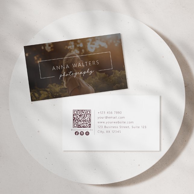 Tarjeta De Visita Nombre con marco moderno, código qr, fotografía, f (Subido por el creador)