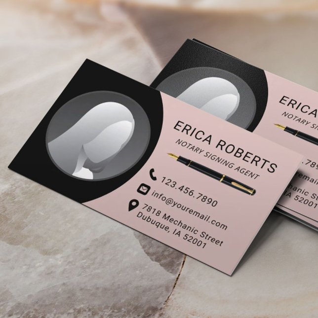 Tarjeta De Visita Notario Agente de firma simple foto negra y rosa (Subido por el creador)