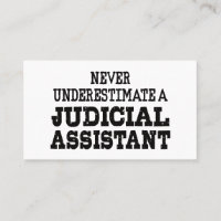Nunca subestimes a un asistente judicial