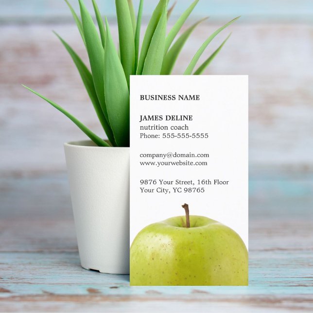 Tarjeta De Visita Nutricionista verde elegante minimalista de Apple (Subido por el creador)