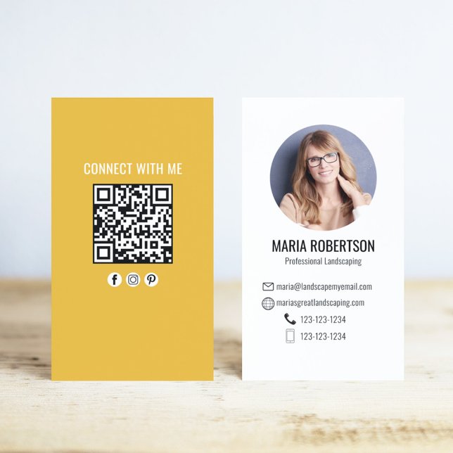 Tarjeta De Visita Orange Modern Business QR Code Photo (Business card with orange and white theme. )