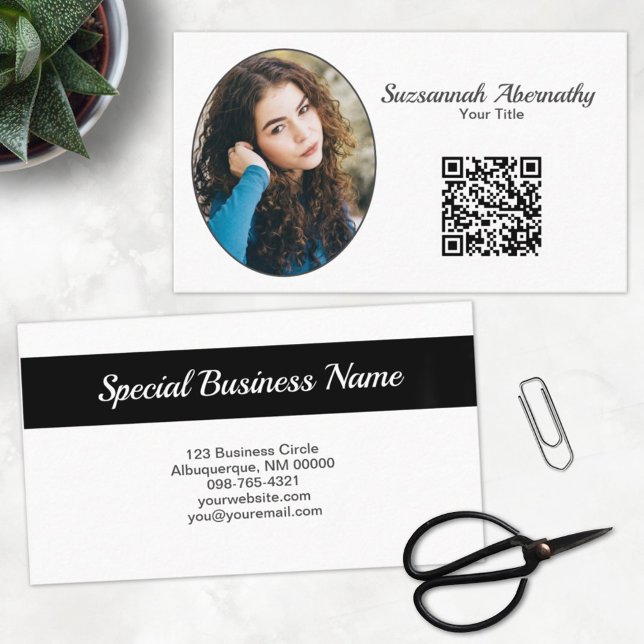 Tarjeta De Visita Oval Photo QR Code Profesional Caretaker (Subido por el creador)