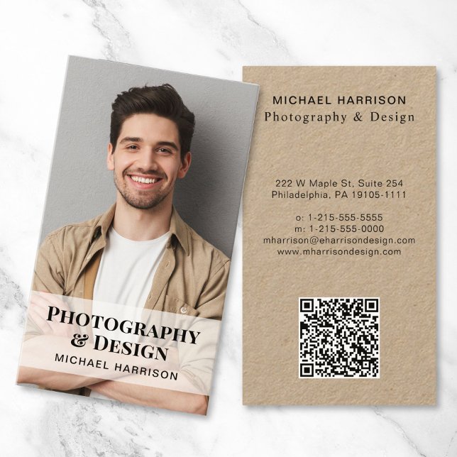 Tarjeta De Visita Papel fotográfico de Kraft para código QR profesio (Make connections and leave a lasting impression with our modern QR code and photo business card)
