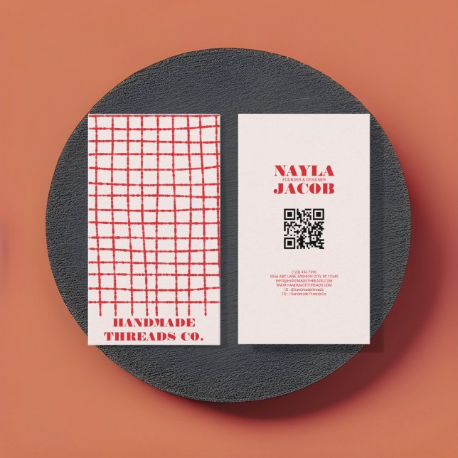 Tarjeta De Visita Patrón rojo negrita de comprobación rosa QR Código (Subido por el creador)