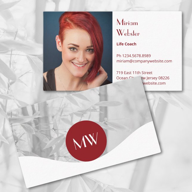 Tarjeta de visita personal del entrenador profesio (Professional Life Coach Personal Business Card, Profile Photo, Initials, Red & White)