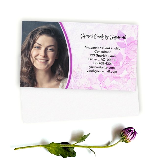 Tarjeta De Visita Personalizado de fondo floral rosa profesional (floral and custom photo front with white back business card design)