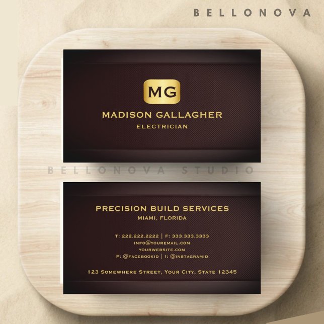 Tarjeta De Visita Personalizado Red Maroon Gold Construction Profesi (Custom Red Maroon Gold Construction Professional Business Card)