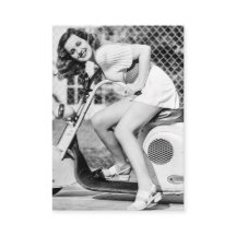 Piernas miniskirt Pinup de Scooter de época