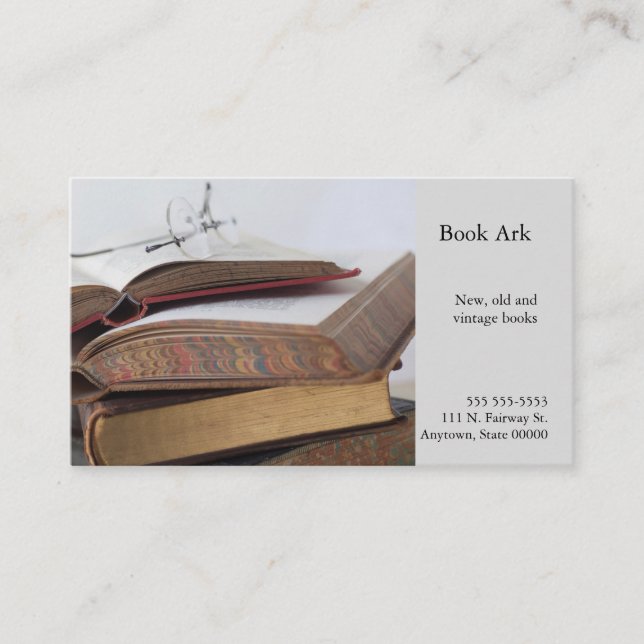 Tarjeta De Visita Pila de libros antiguos con anteojos (Anverso)