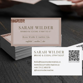 Tarjeta De Visita Pink Brand & Social Strategist Business Card