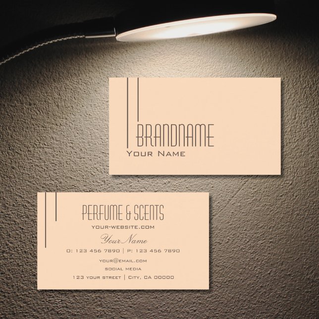 Tarjeta De Visita Plain Pastel Peach Moderno Simple y Profesional (Subido por el creador)