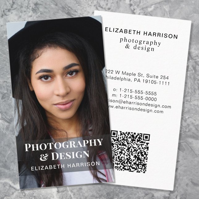 Tarjeta De Visita Profesional fotográfico de código QR moderno (Input your website address to create a scannable QR code)
