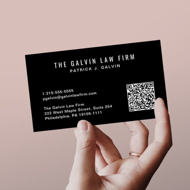 Tarjeta De Visita Profesional QR Code Empresa Empleada Negra (Capture attention, make connections, and leave a lasting impression with our modern QR business card)