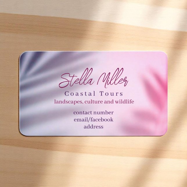 Tarjeta De Visita Púrpura guía turística costera (Subido por el creador)