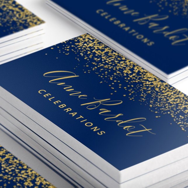 Tarjeta De Visita Purpurina de oro glamuroso de la marina de Confett (Closeup of stacked Glamorous Blue and Gold Confetti Business Cards)