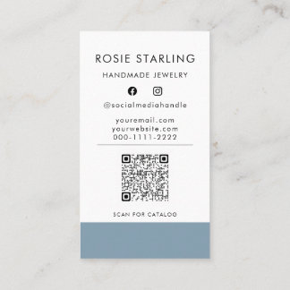 Tarjeta De Visita QR Código Bonito Script Artisan Azul pálido vertic