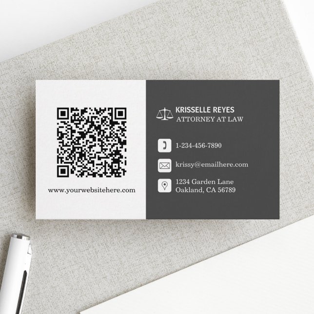 Tarjeta De Visita QR Código profesional moderno en blanco y gris (Make an impact with these professional business cards, showcasing your brand and credibility.)
