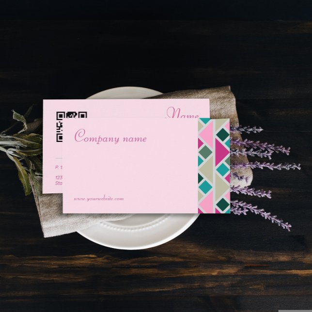 Tarjeta de visita QR rosa de la fusión turquesa de (This card also conveniently incorporates a QR code.)