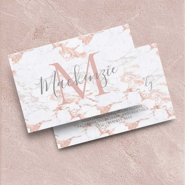 Tarjeta De Visita Relieve metalizado dorado Rosa elegante | Mármol b (Elegant Rose Gold Foil | White Marble | Monogram Business Card)