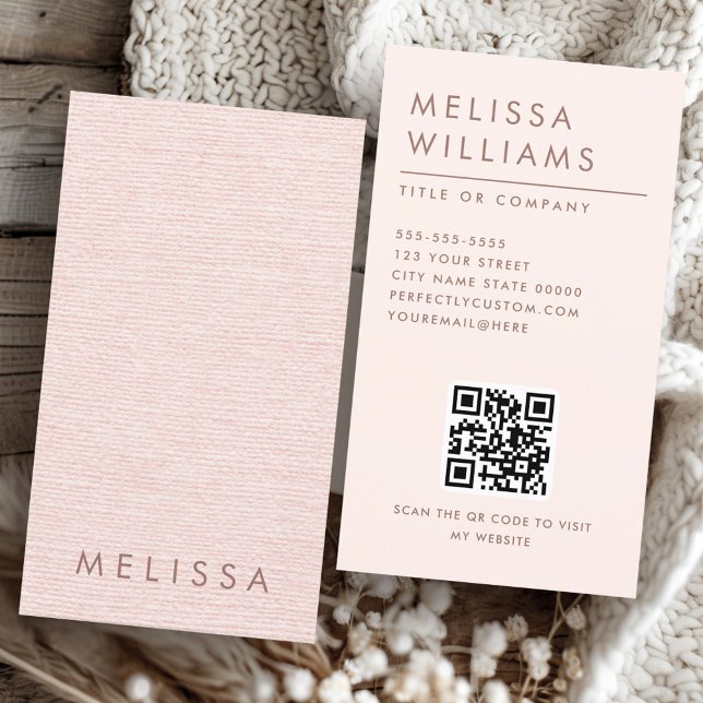 Tarjeta De Visita Ropa rosa rubia moderna impresión vertical minimal (Modern blush pink linen look vertical minimalist business card)