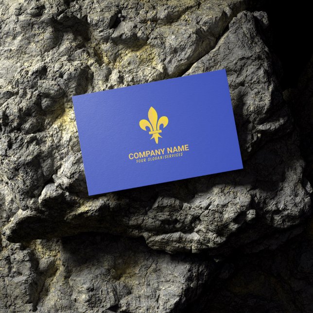 Tarjeta De Visita Royal Blue Business Card con Gold Fleur de Lis (Gold Fleur de Lis on Royal Blue Business Card lying on a rock)