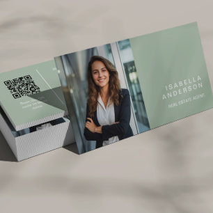 Tarjeta De Visita Sage Green Modern Real Estate Professional Photo