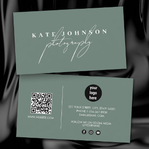Tarjeta De Visita Sage Green Signature Script QR Código Medios socia