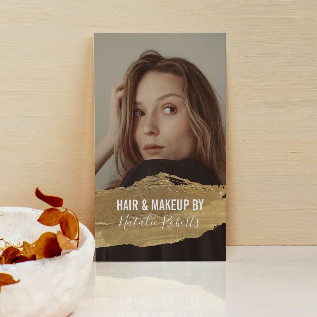 Tarjeta De Visita Salón de Belleza Moderno Palanca de labios de oro  (Subido por el creador)